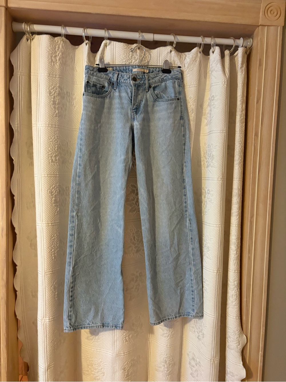 Levi's Light Blue low and loose women’s jeans